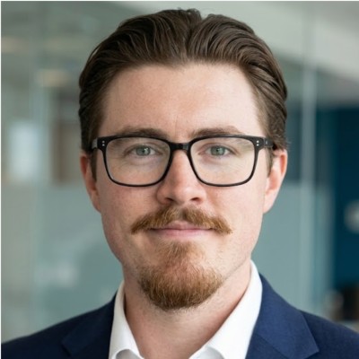 Dan Grace Headshot.jpg